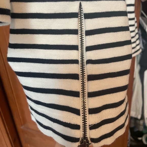 Striped Hooded Light- Weight Sweatshirt - Picture 4 of 8